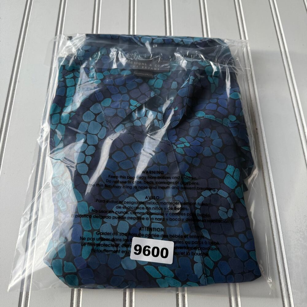 features a vibrant mosaic-style pattern in shades of blue and teal Size 14 - Picture 10 of 10
